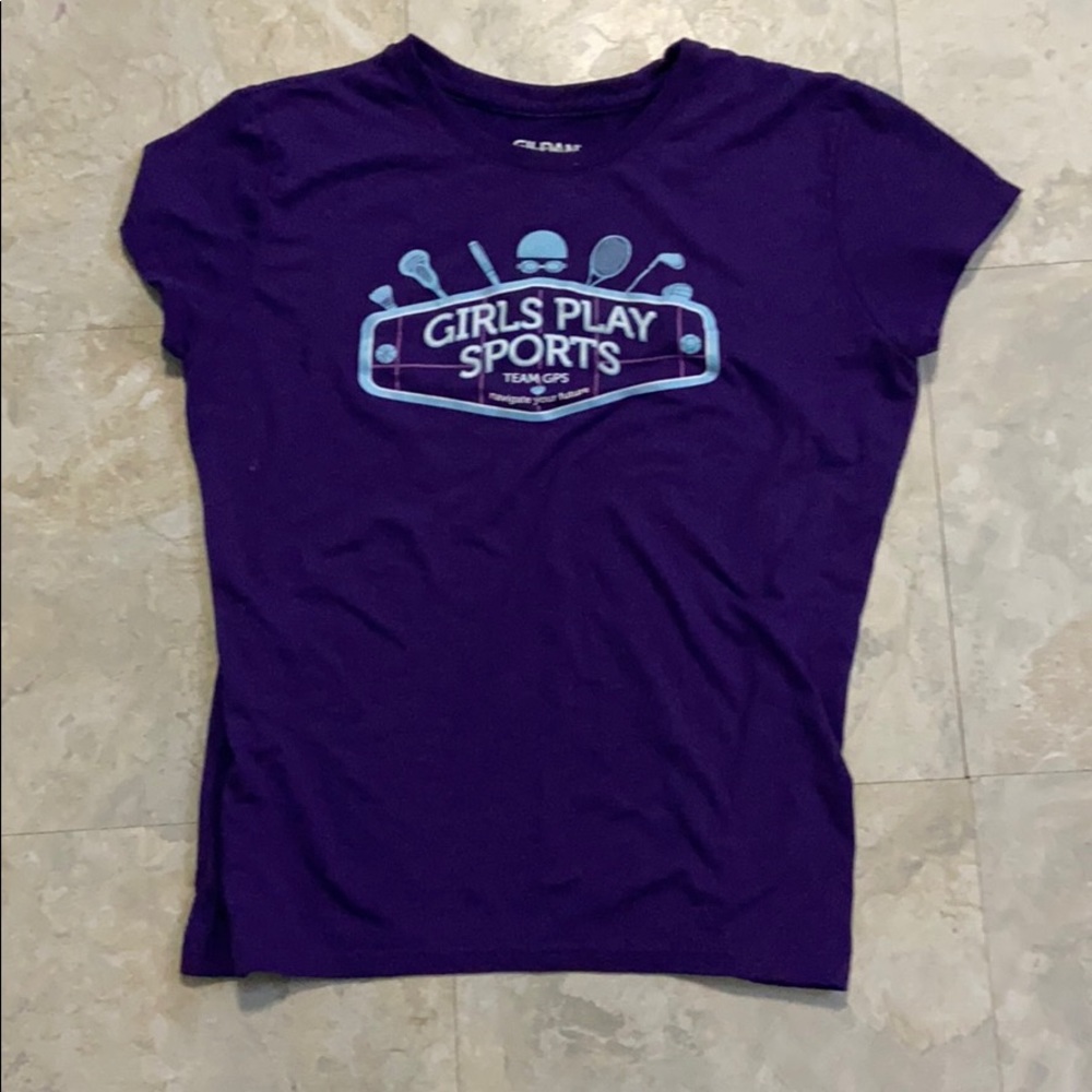 Athletic shirt